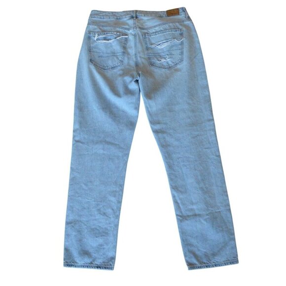 American Eagle Tom Girl Light Wash Distressed Jeans Women's 6 - Picture 2 of 7